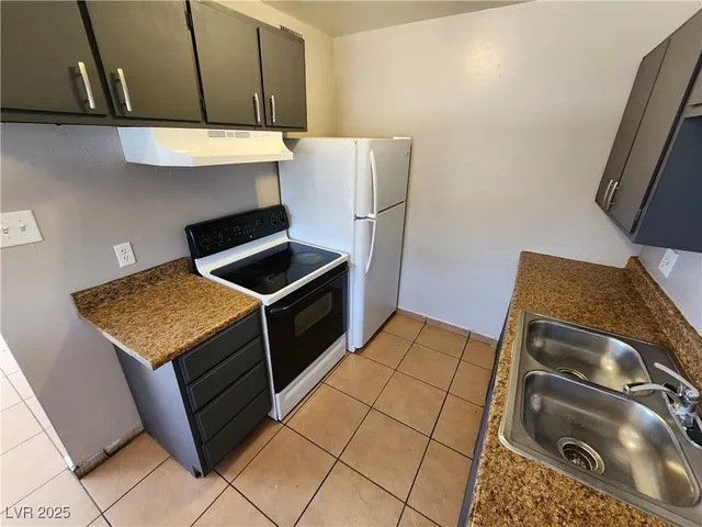 $899 | 2527 Crawford Street, Unit 2, North Las Vegas, NV 89030