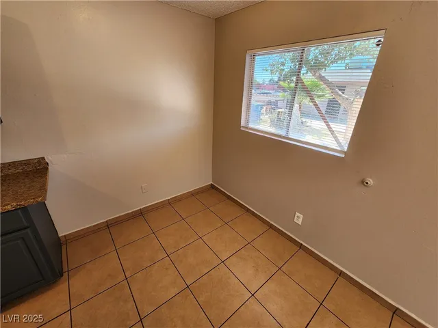 $899 | 2527 Crawford Street, Unit 2, North Las Vegas, NV 89030