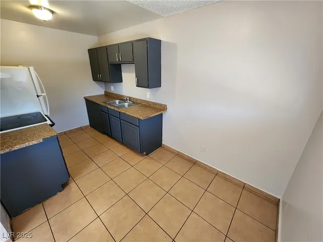 $899 | 2527 Crawford Street, Unit 2, North Las Vegas, NV 89030
