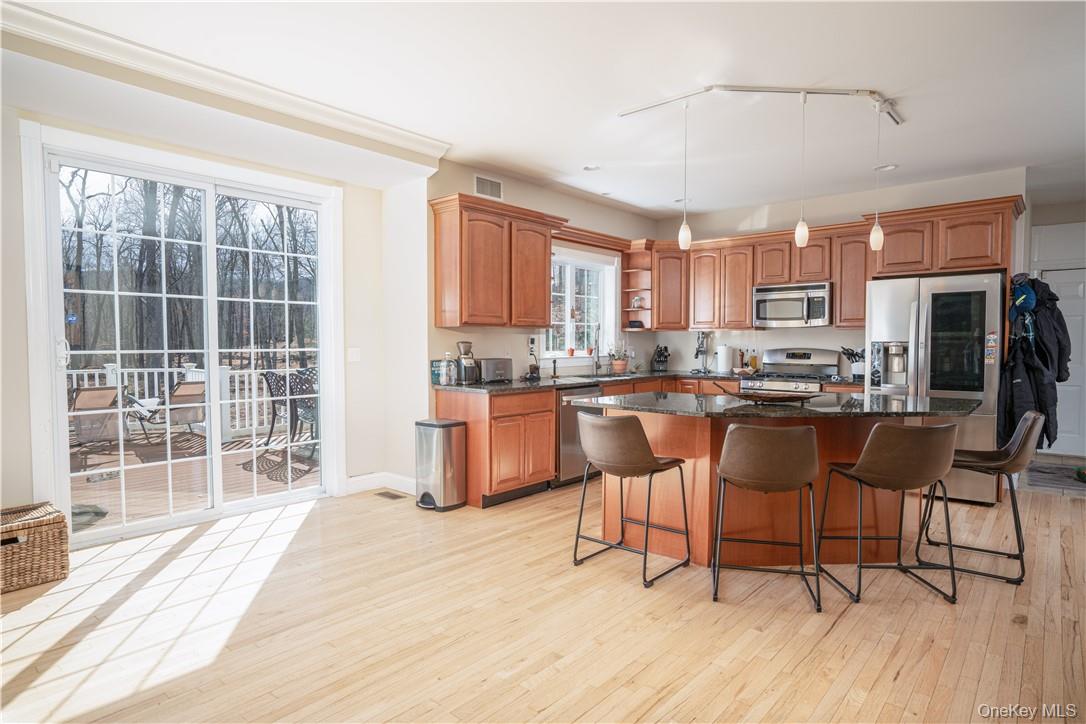 56 Benjamin Meadow Road Tuxedo Park, NY 10987 - Photo 15 of 36