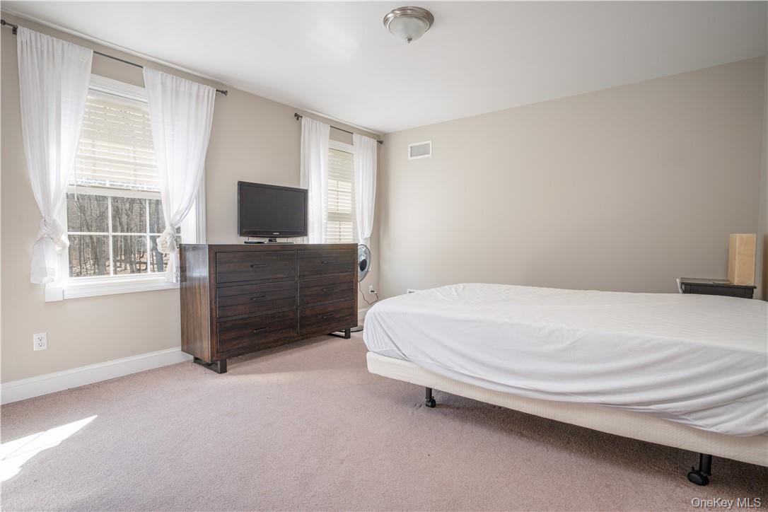 56 Benjamin Meadow Road Tuxedo Park, NY 10987 - Photo 29 of 36