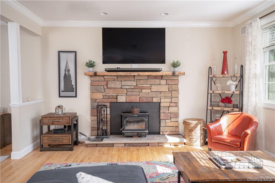 56 Benjamin Meadow Road Tuxedo Park, NY 10987 - Photo 7 of 36