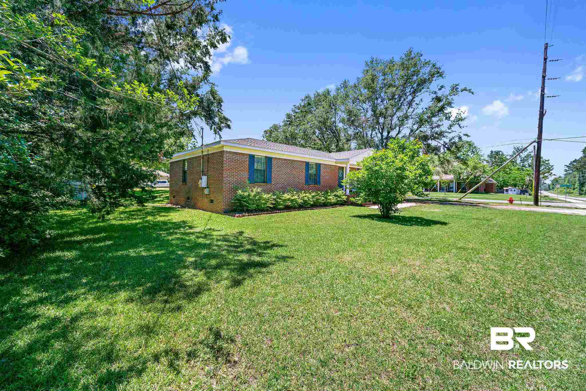 10510 Gayfer Rd Extension Fairhope, AL 36532 - Photo 2 of 25 Gallery Image 2