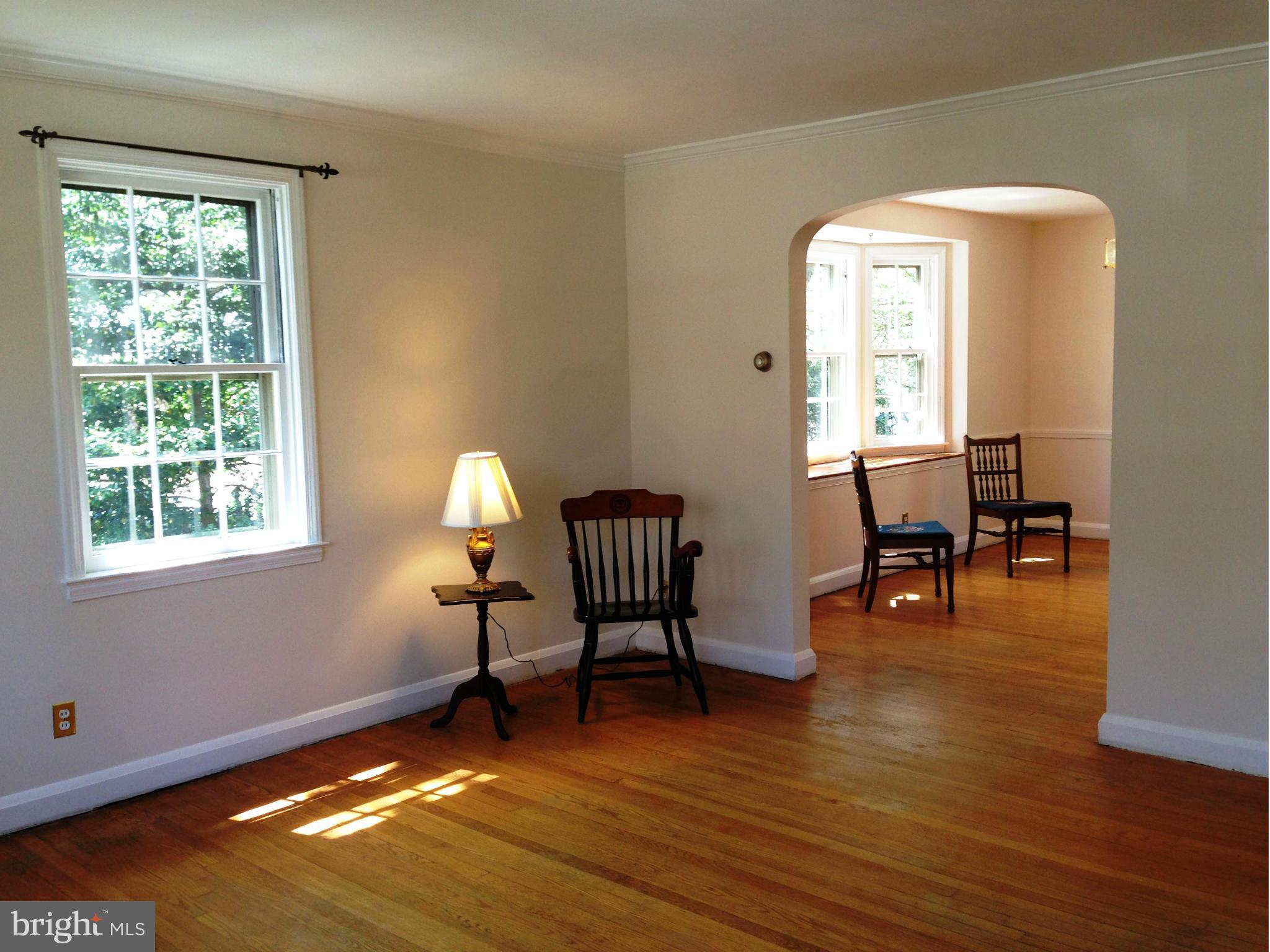 315 Stanmore Road Baltimore, MD 21212 - Photo 4 of 30 No more pink carpet!