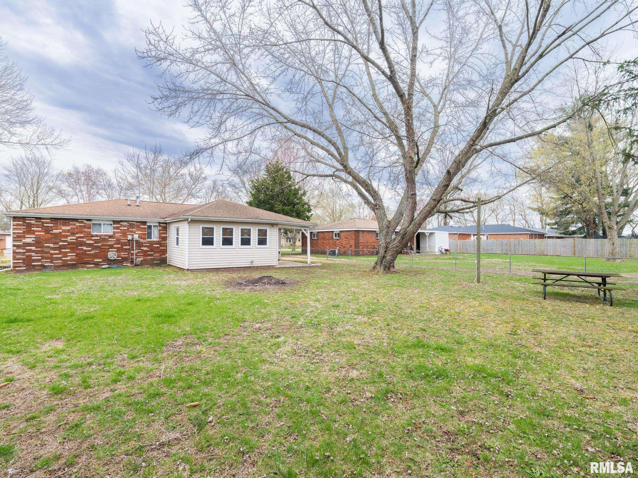 803 Prairie Lane Manito, IL 61546 - Photo 33 of 36 Gallery Image 33