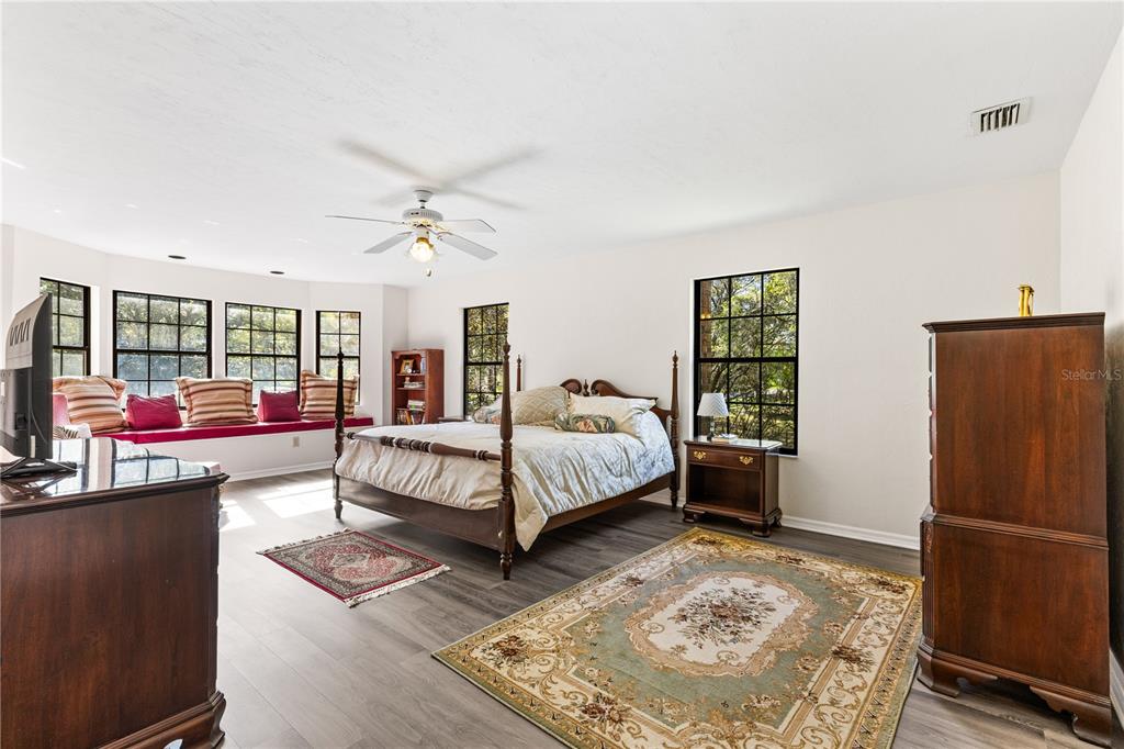 1118 Southwest 112 Street Gainesville, FL 32607 - Photo 29 of 48