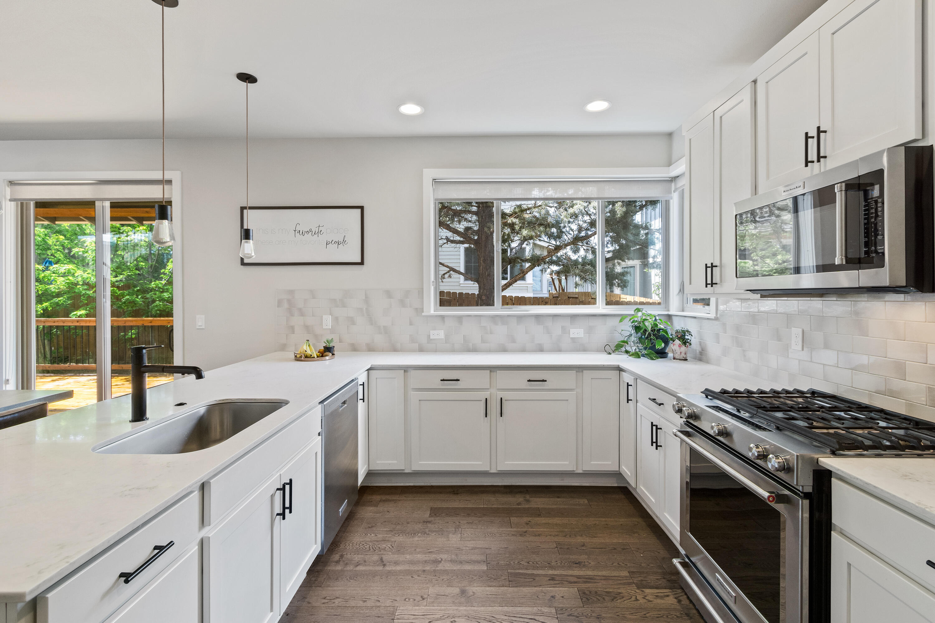 63124 Iner Loop Bend, OR 97701 - Photo 10 of 31 DSC08531
