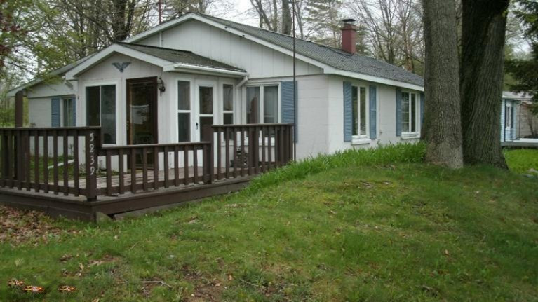 5839 East Pakes Road Crystal, MI 48818 - Photo 1 of 24 Primary Photo