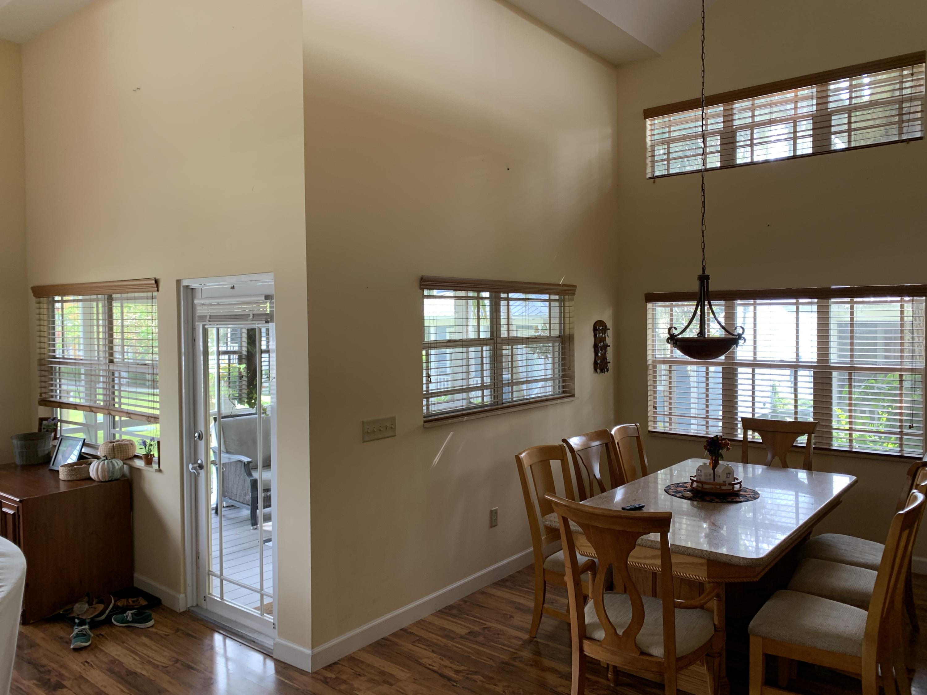 4334 Highway 441, Unit 22 Okeechobee, FL 34974 - Photo 20 of 31 LVG-DIN-RM-IMG_1010