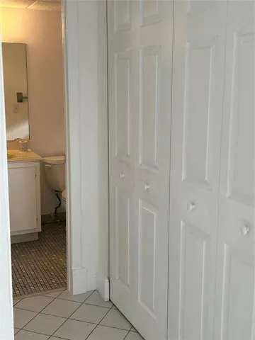 $1,400 | 7807 Golf Cir Drive, Unit 205, Margate, FL 33063