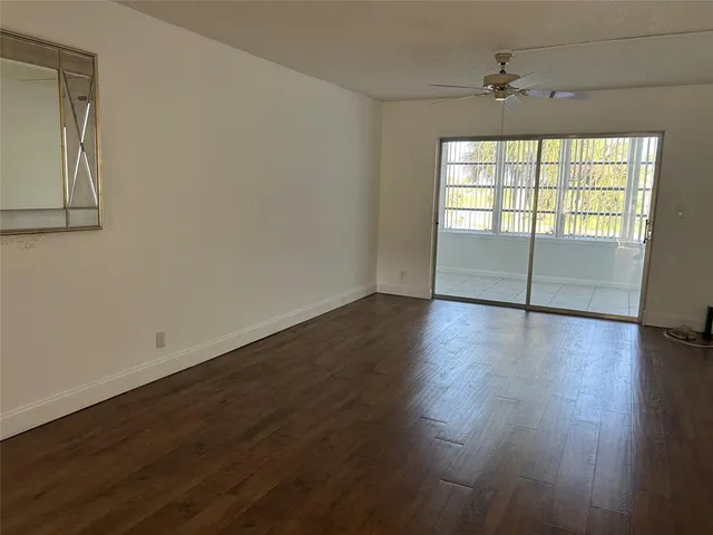 $1,400 | 7807 Golf Cir Drive, Unit 205, Margate, FL 33063