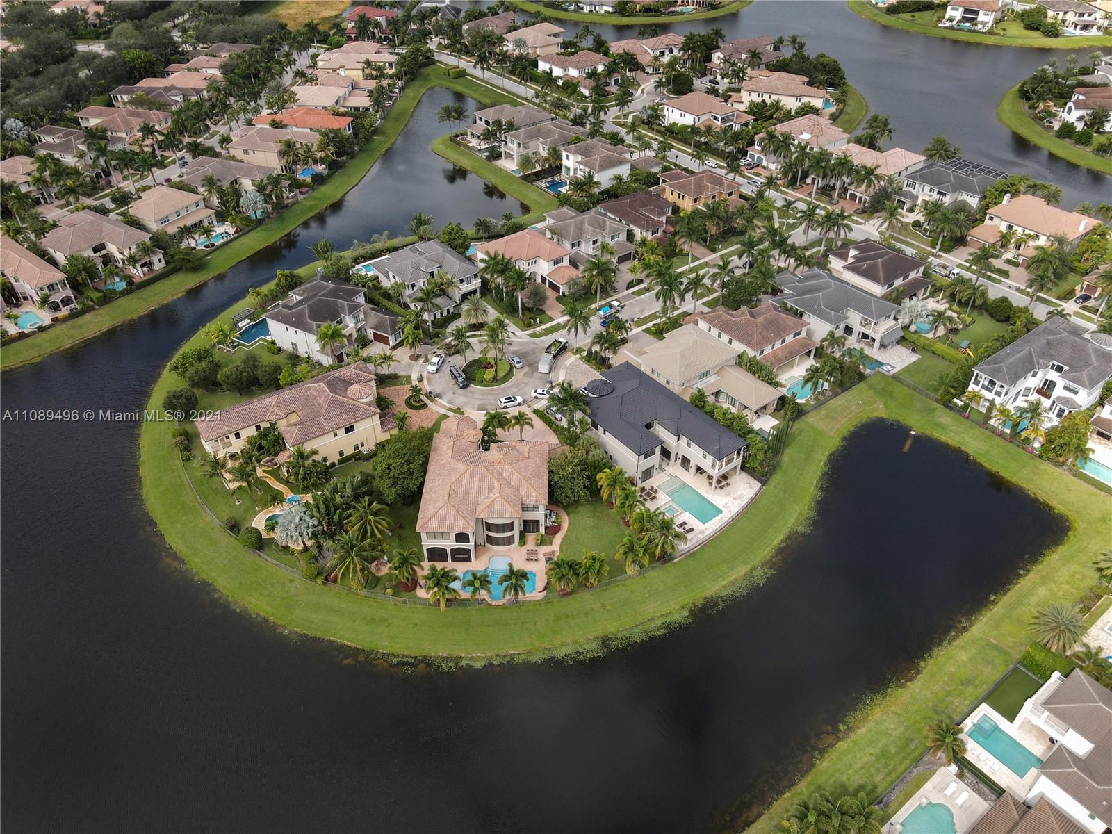 17752 Vecino Way Boca Raton, FL 33496 - Photo 29 of 30 a view of a swimming pool