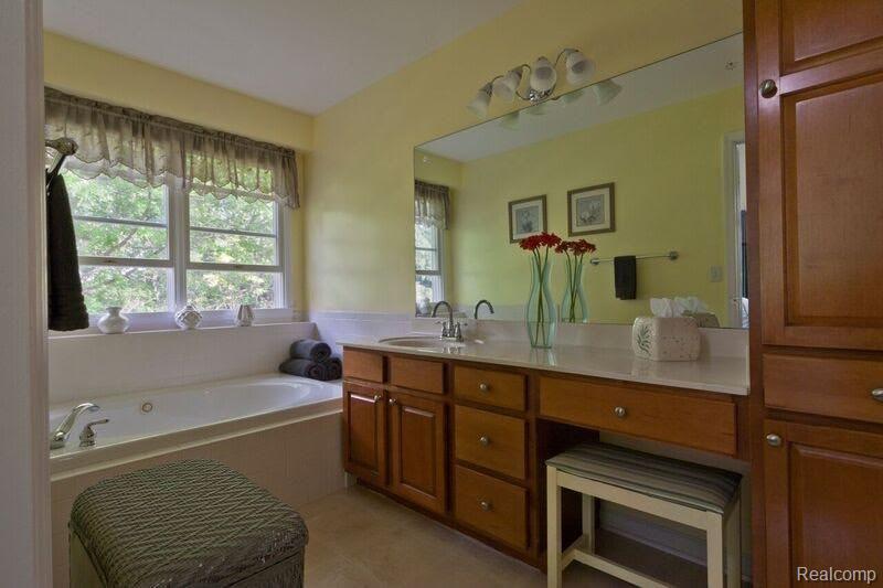 2389 Olds Road Metamora, MI 48455 - Photo 12 of 31 bath1.jpg