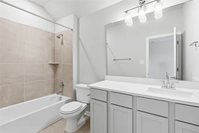 $389,990 | 13700 Tucker Hedge Pass, Elgin, TX 78621