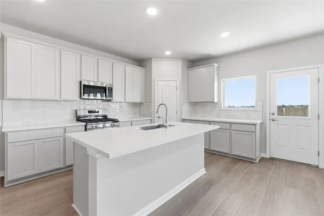 $389,990 | 13700 Tucker Hedge Pass, Elgin, TX 78621