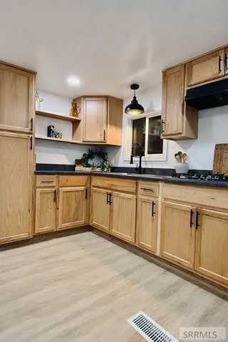 $59,900 | 3570 South Yellowstone Highway, Unit 7, Idaho Falls, ID 83402