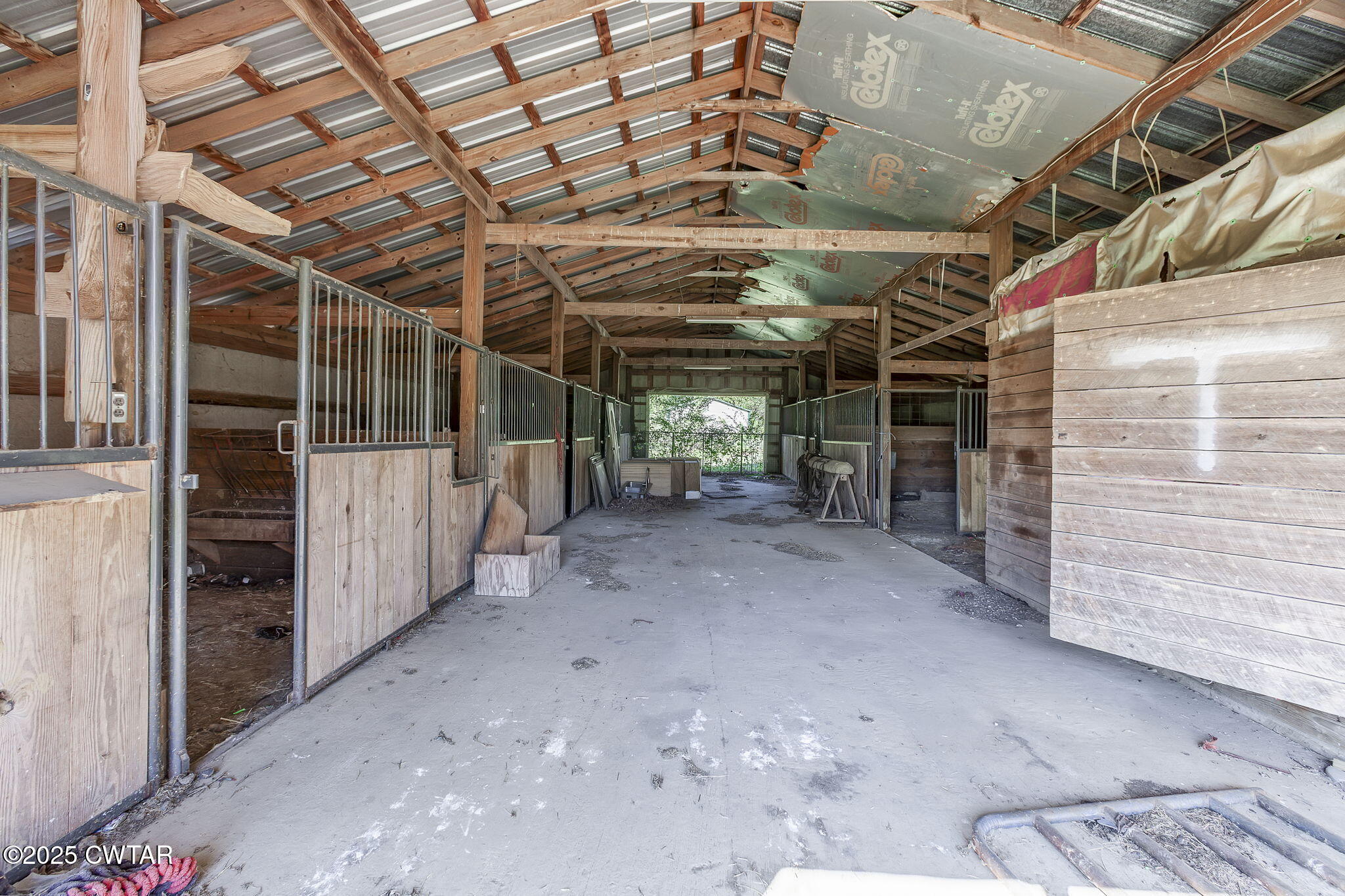 4135 Eurekaton Road Stanton, TN 38069 - Photo 22 of 33 a view of empty room with wooden ceiling