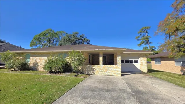 $2,500 | 134 Hunt Street, Belle Chasse, LA 70037