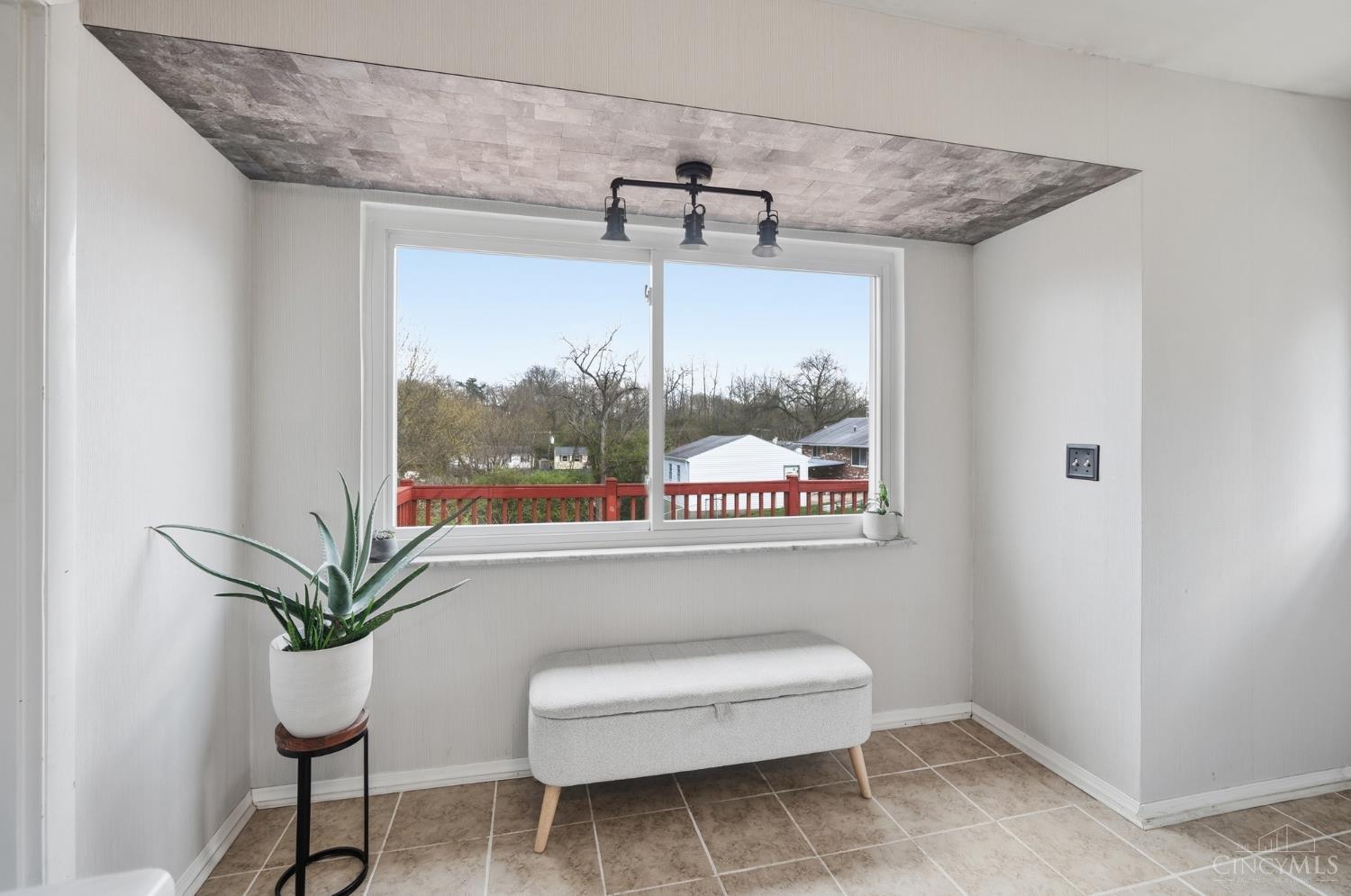 3916 Ridgecombe Drive Cincinnati, OH 45248 - Photo 23 of 58