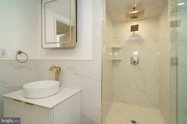 $299,900 | 714 Watkins Street, Philadelphia, PA 19148