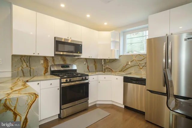 $299,900 | 714 Watkins Street, Philadelphia, PA 19148