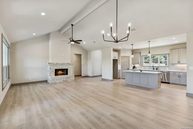 $447,900 | 1513 Redwood Road, Fischer, TX 78623