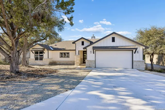 $447,900 | 1513 Redwood Road, Fischer, TX 78623