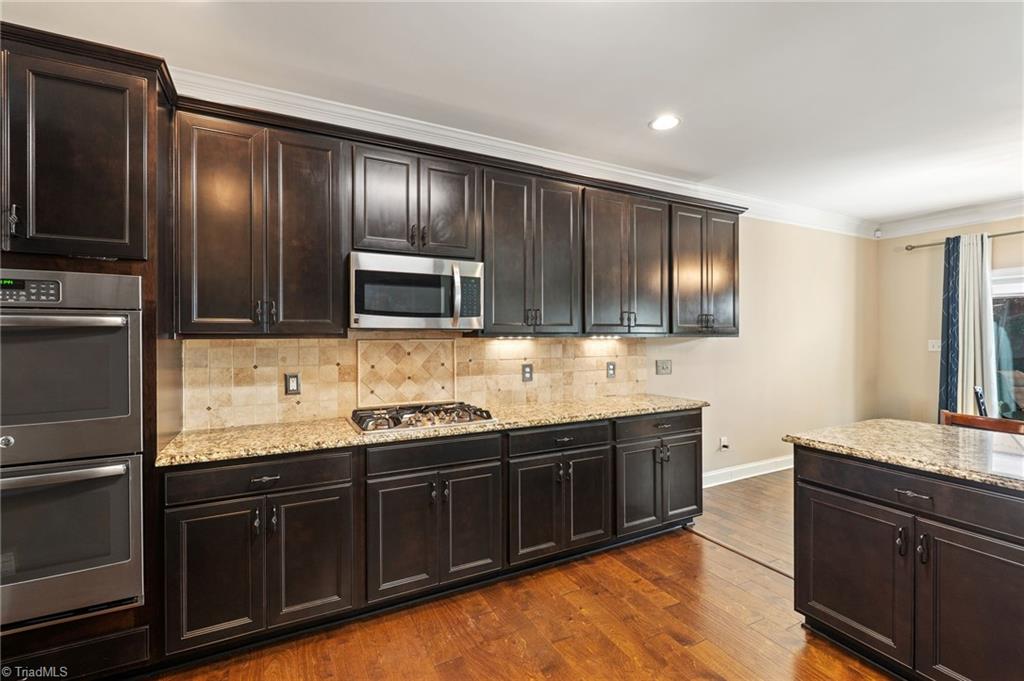 1826 Castle Gate Court High Point, NC 27265 - Photo 9 of 50 Gallery Image 9