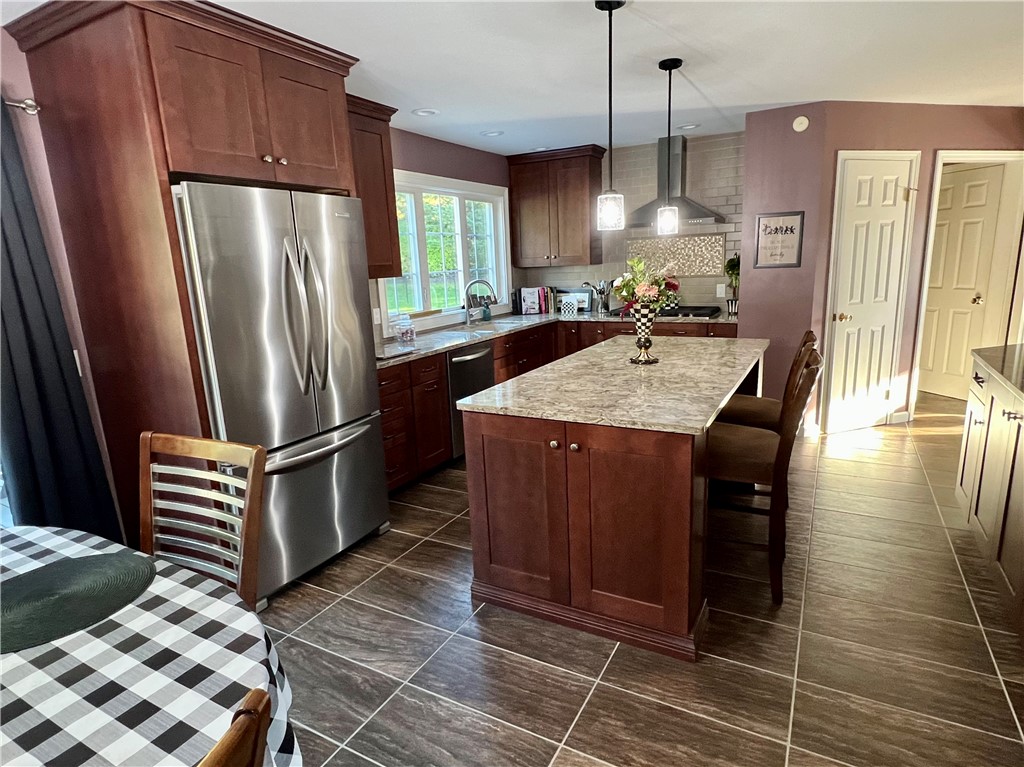 232 Torrey Pine Drive Greece, NY 14612 - Photo 7 of 28 kitchen