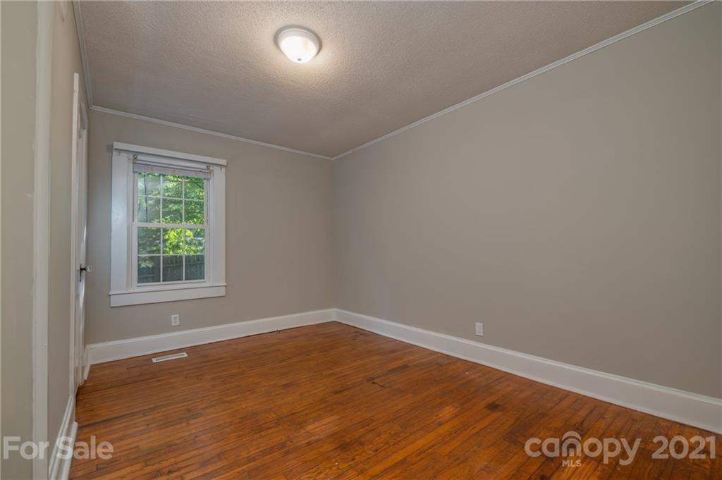 360 Peniel Road Columbus, NC 28722 - Photo 12 of 27 Gallery Image 12