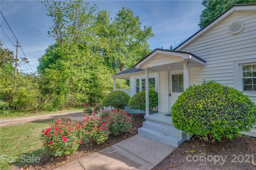 360 Peniel Road Columbus, NC 28722 - Photo 3 of 27 Gallery Image 3