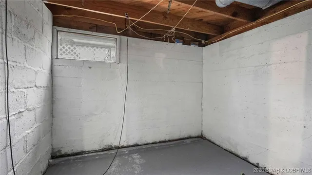 $185,000 | 414 West 6th Street, Eldon, MO 65026