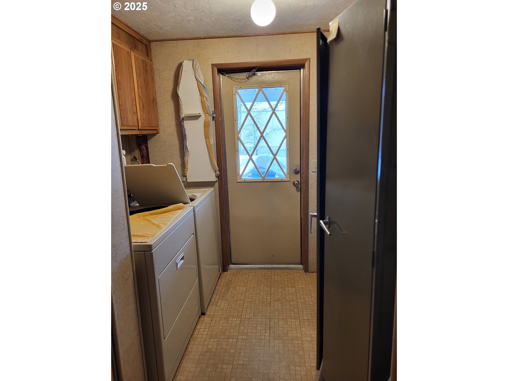 3250 Fisher Road Roseburg, OR 97471 - Photo 4 of 19 Gallery Image 4