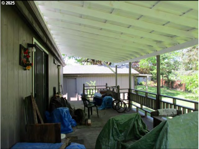 3250 Fisher Road Roseburg, OR 97471 - Photo 10 of 19 Gallery Image 10