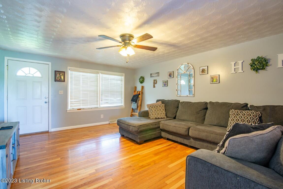 3135 Flaherty Road Ekron, KY 40117 - Photo 3 of 47 3135 Flaherty Rd-15