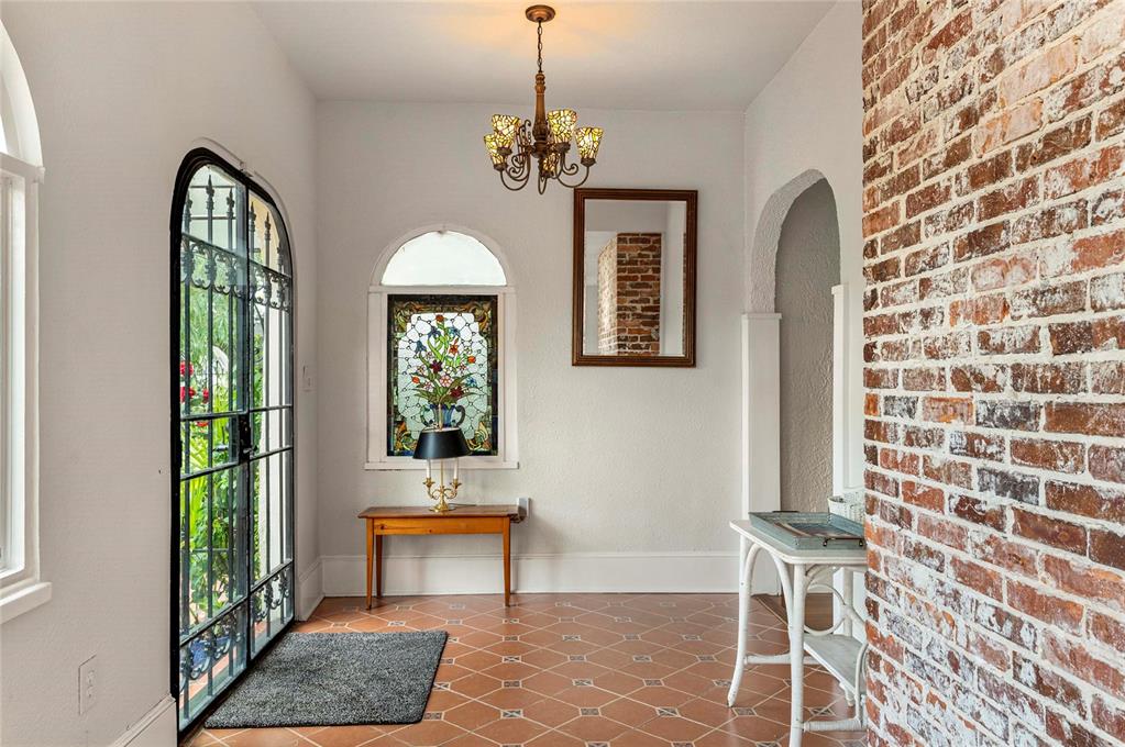 710 Springdale Road Orlando, FL 32804 - Photo 8 of 48 Gallery Image 8