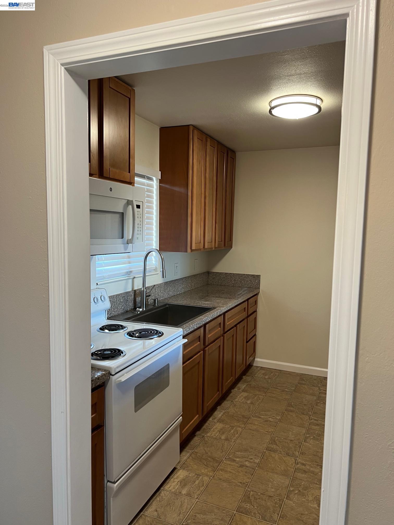 36976 Mulberry Street, Unit I Newark, CA 94560 - Photo 18 of 29