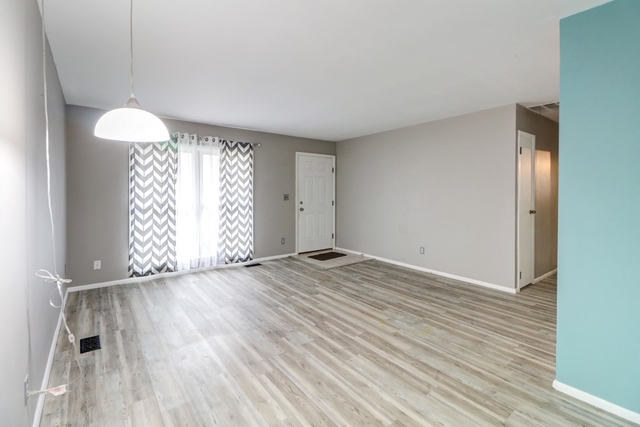 1105 Centennial Drive Champaign, IL 61821 - Photo 4 of 25