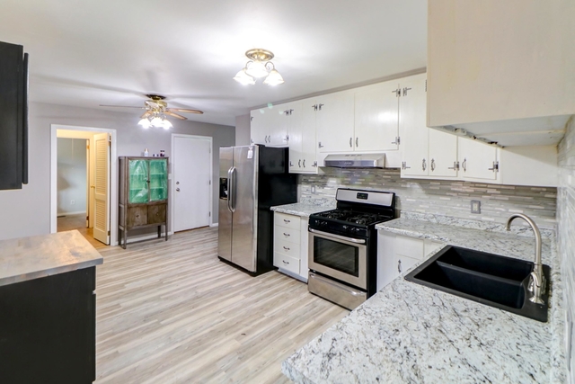 1105 Centennial Drive Champaign, IL 61821 - Photo 9 of 25