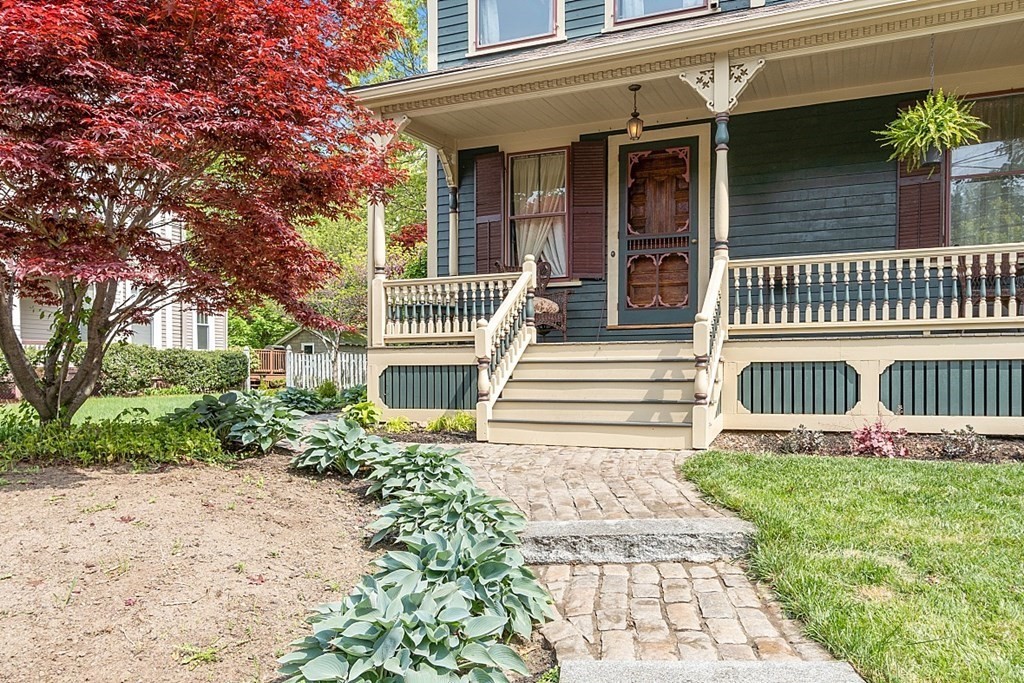 39 Maple Street Stoneham, MA 02180 - Photo 2 of 40 front view of a house