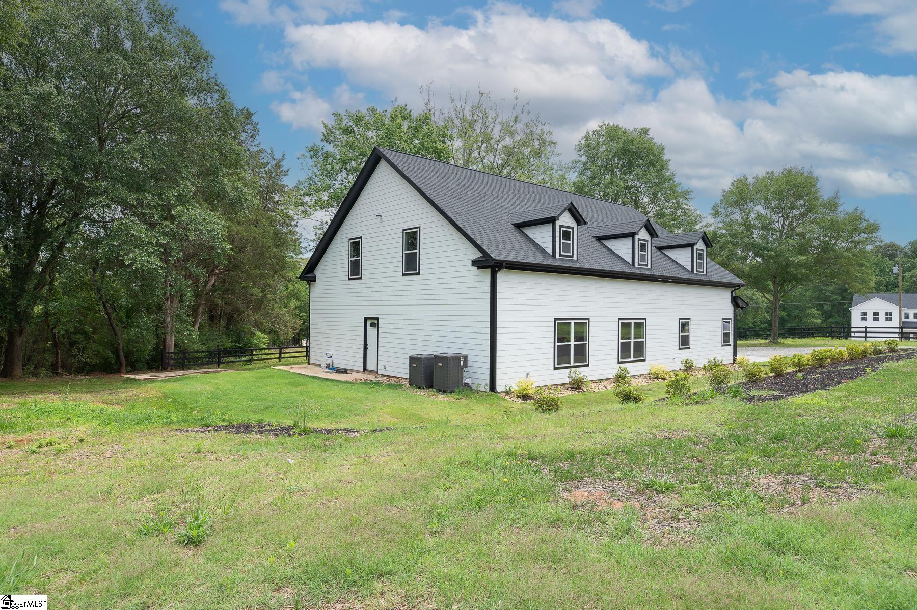 402 Wyatt Road Piedmont, SC 29673 - Photo 6 of 29