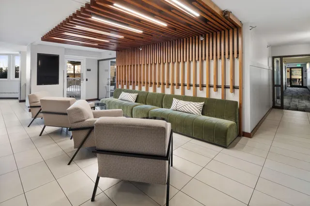 $1,995 | 433 South 7th Street, Unit 1814, Minneapolis, MN 55415