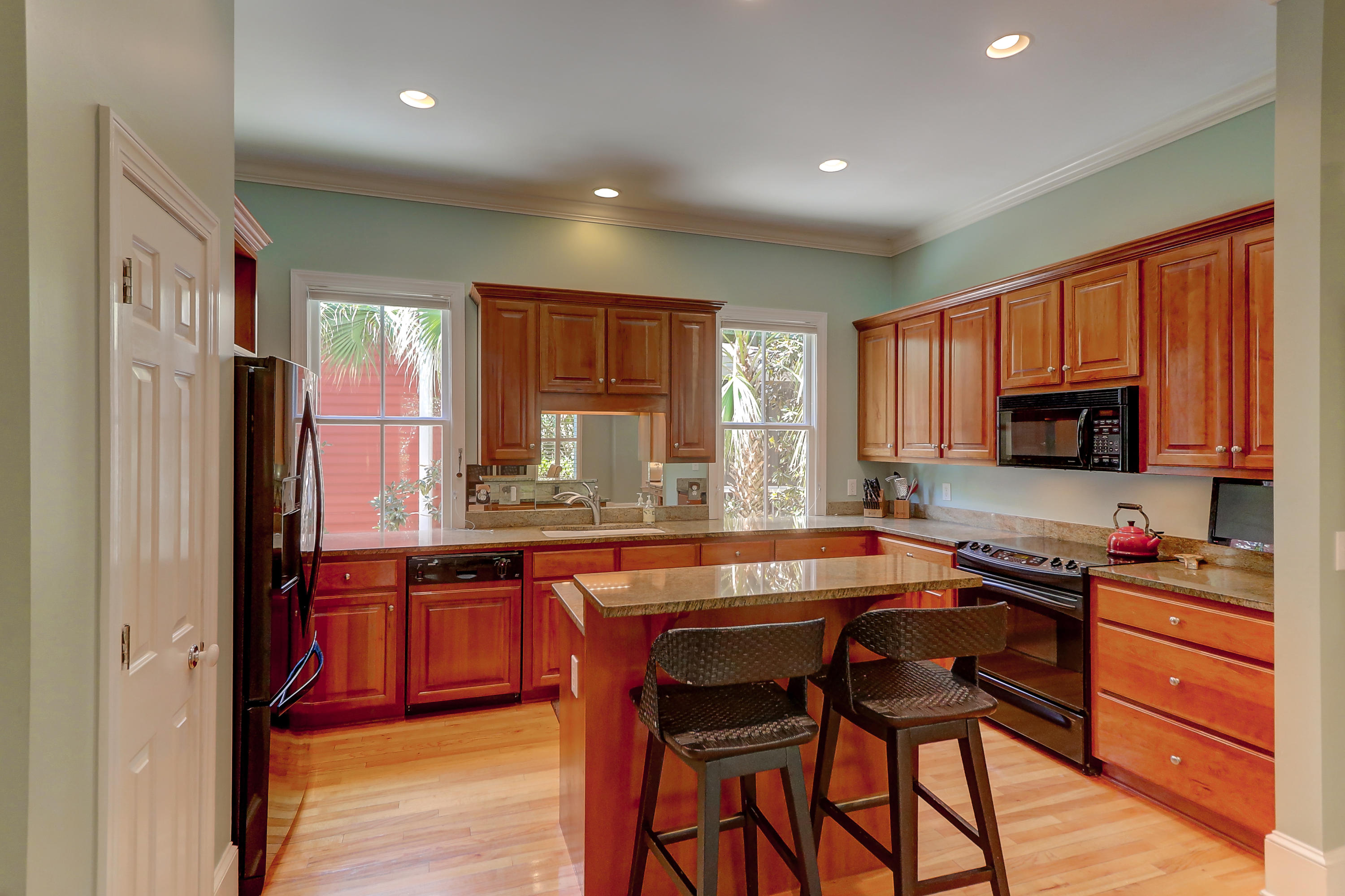 129 Jakes Lane Mount Pleasant, SC 29464 - Photo 24 of 27 129 Jakes (67)