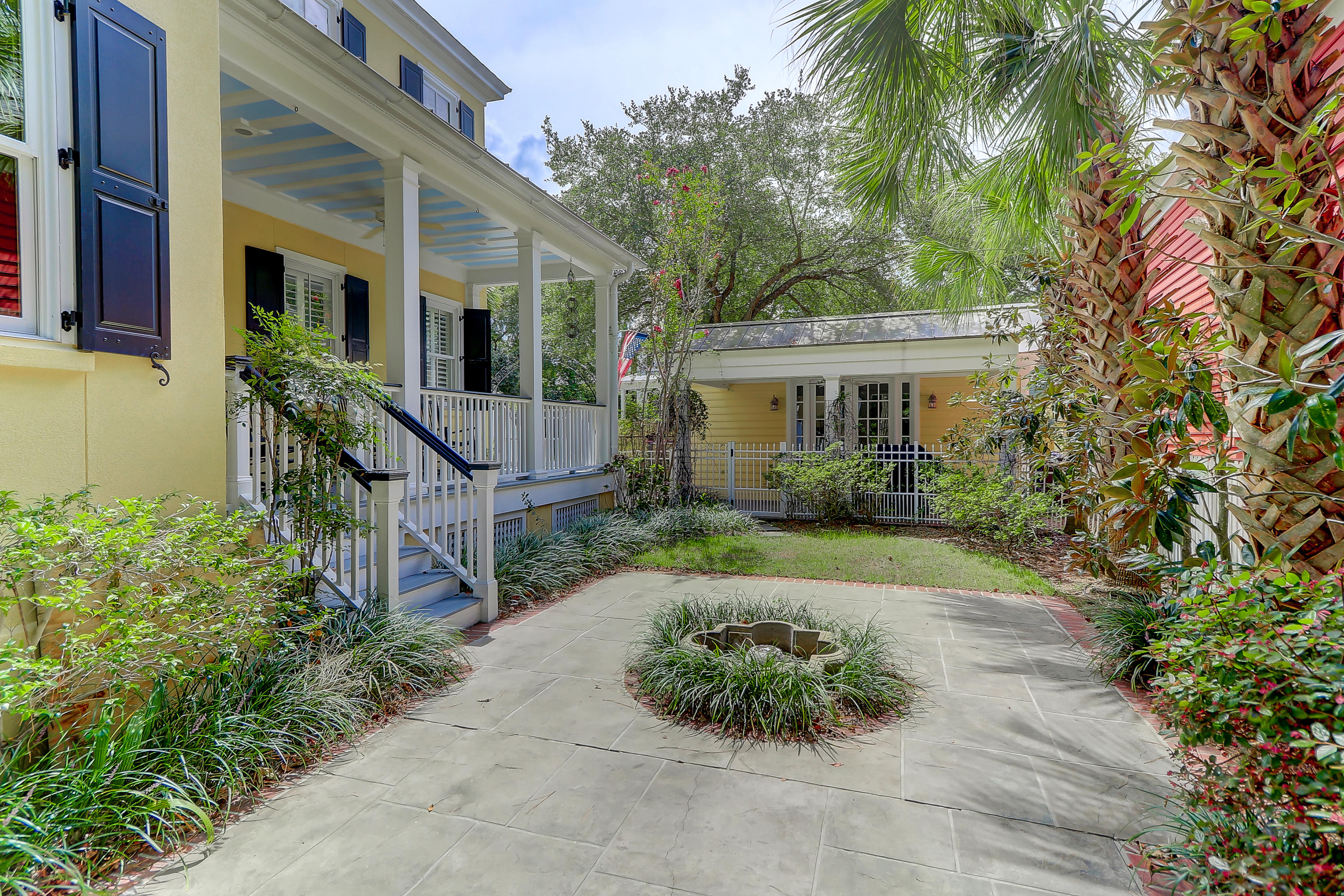 129 Jakes Lane Mount Pleasant, SC 29464 - Photo 10 of 27 129 Jakes (14)