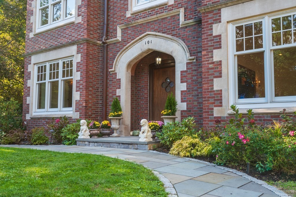 101 Dean Road Brookline, MA 02445 - Photo 2 of 31