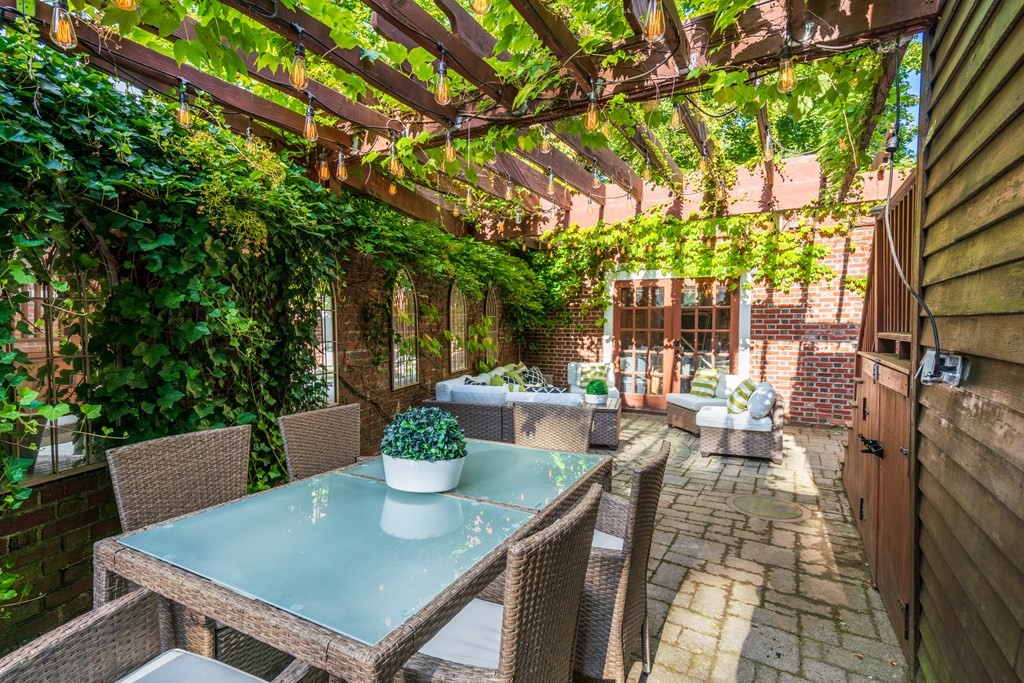 101 Dean Road Brookline, MA 02445 - Photo 24 of 31