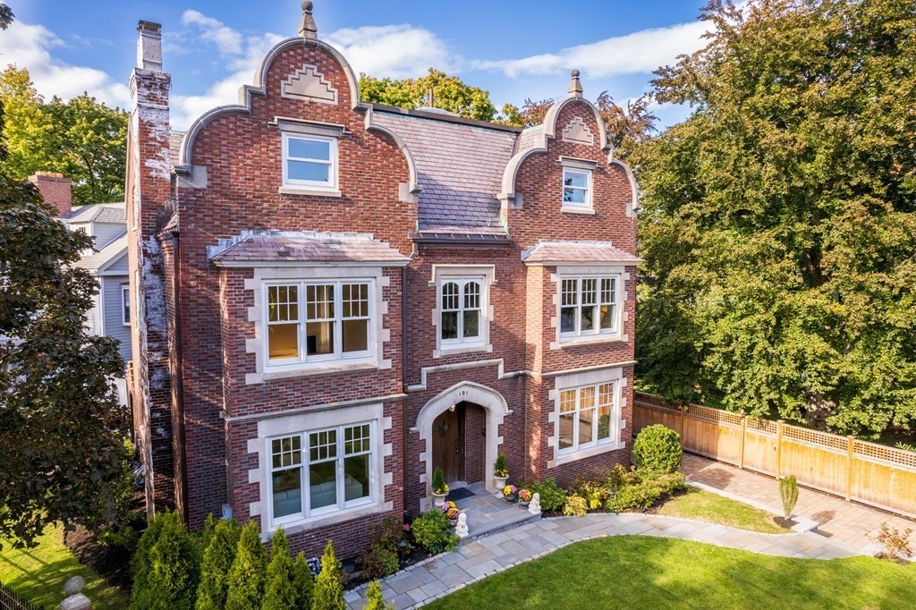 101 Dean Road Brookline, MA 02445 - Photo 28 of 31