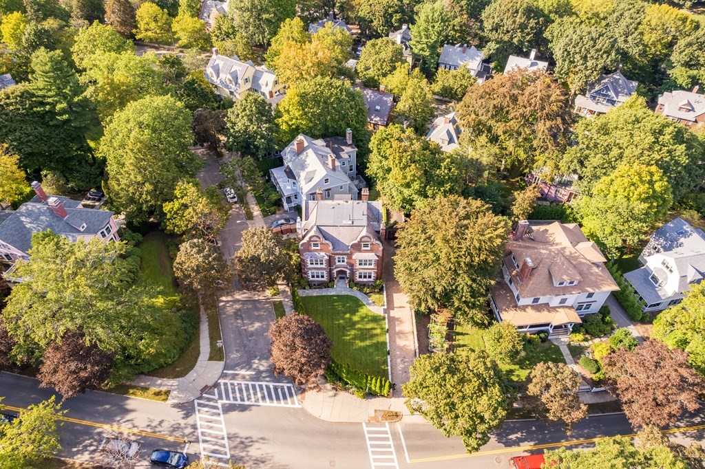 101 Dean Road Brookline, MA 02445 - Photo 30 of 31