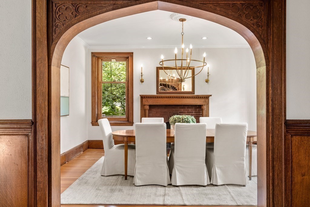 101 Dean Road Brookline, MA 02445 - Photo 7 of 31