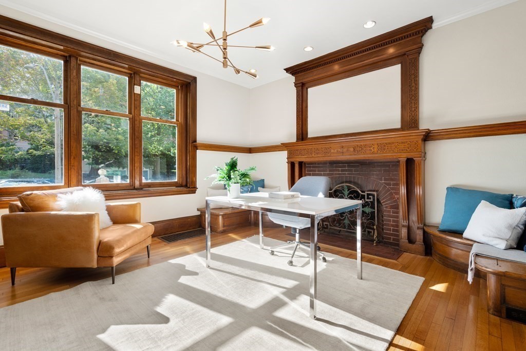 101 Dean Road Brookline, MA 02445 - Photo 8 of 31